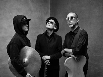 A Love Electric y el ruido del presente: entre máquinas, jazz y resistencia