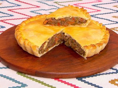 Tarta de milanesa a la napolitana, jamón y queso: una bomba de sabor que tenés que hacer en casa