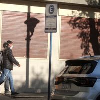 Ni a sacar a pasear al perro: La municipalidad neuquina, estricta con el aislamiento por coronavirus