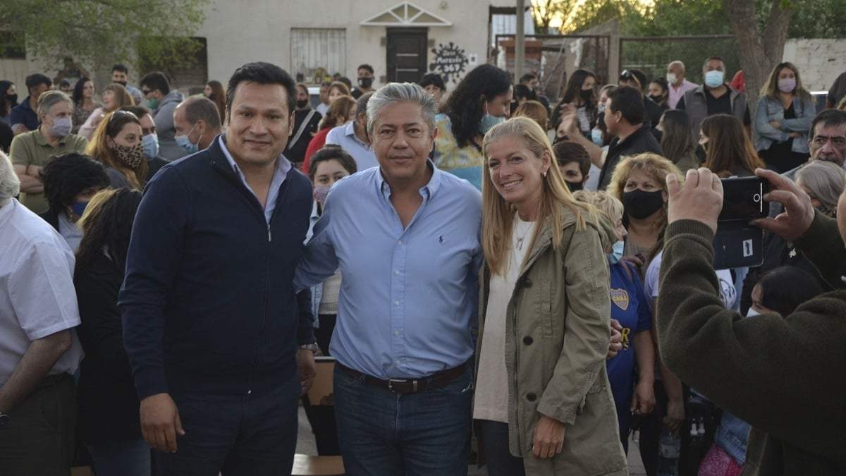 Rolando Figueroa, Osvaldo Llancafilo y Luciana Ortiz Luna. Fuente: (Twitter)