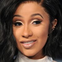 "¡Asombrosa!" Cardi B te va a enamorar con sus outfits de ¡otro planeta!