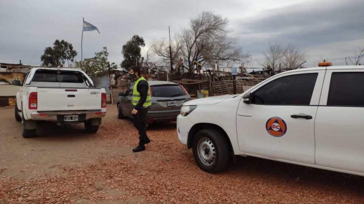 Efectivos buscan a un hombre desaparecido. Fuente: (Twitter)
