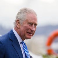Con la asunción de Carlos III, suenan en el Caribe los llamados a removerlo como jefe de Estado