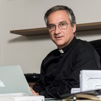Dimite secretario de Comunicación del Vaticano acusado de manipular carta de Benedicto XVI
