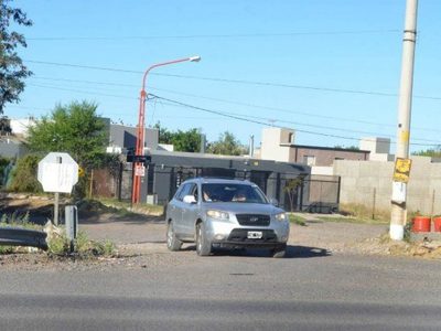 Eliminan la barrera de la calle Paso de los Libres tras la polémica en Cipolletti