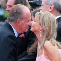 "Cualquier familiar lo tomaba": el rey Felipe VI acorralado por la grave acusación de Corinna Larsen