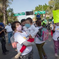 Por desvíos y omisiones, padres de niños con cáncer se amparan y denuncian al Ejecutivo