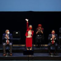 En su festejo, morenistas “destapan” a Sheinbaum y abuchean a Mario Delgado