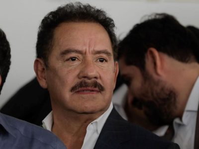 Tras la caída del peso, Ignacio Mier recula y ahora ofrece “prudencia”