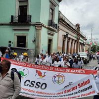 Tras su despido, personal de salud exige al gobernador de Oaxaca que dé la cara