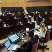 Coronavirus: la Legislatura de Neuquén avaló vacunar al personal de merenderos