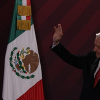 AMLO anuncia que entregará el “bastón de mando” al ganador de la encuesta el 6 de septiembre