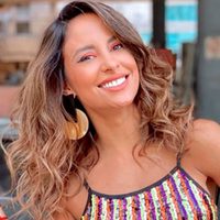 "Un poco de calorcito": Lourdes Sánchez encendió la pantalla con este impactante look veraniego