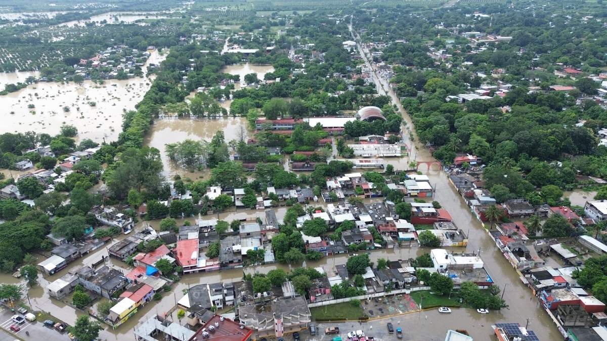 Suman 48 municipios afectados en Veracruz por lluvias, inundaciones y desbordamientos de ríos