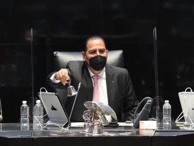 Senado avala en fast track poner tope a comisiones de Afores