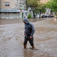 A días del temporal, Bahía Blanca sufre una alerta amarilla y el municipio suspendió todas las actividades