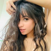 ¡LOCURA TOTAL! Camila Cabello se deja cortar el flequillo por su madre y... "¡Qué desastre!"