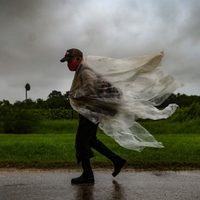 El huracán Ida golpea al estado de Luisiana con más potencia que Katrina en el 2005
