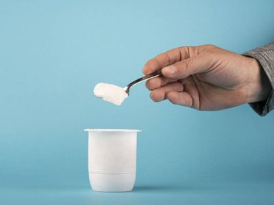 No los tires: tranformá los envases de yogur vacíos en este adorno infaltable para tu casa en época de fiestas
