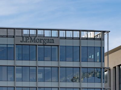 JPMorgan Chase eleva al 60% la probabilidad de que EU caiga este año en recesión por los aranceles