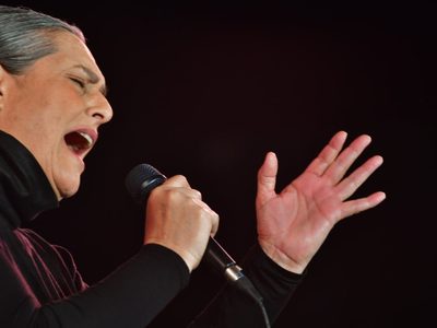 Cecilia Toussaint recorrió épocas y vertientes musicales en el del Festival Cervantino