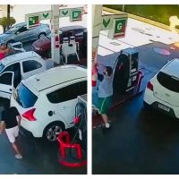 Trabajador de una gasolinera rocía combustible a un cliente y le prende fuego (video)