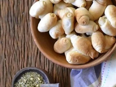 Cuernitos de grasa súper fáciles y deliciosos: poné la pava y hacé esta receta que es un 10 para el mate