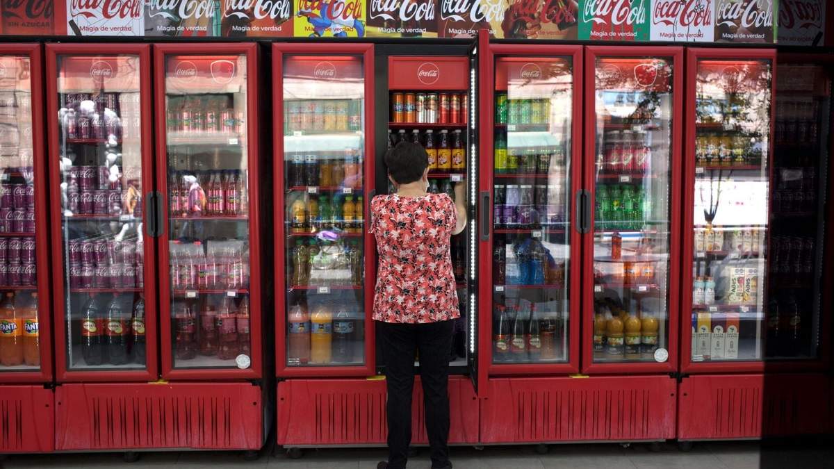 El presidente cuestionó el incremento del precio del refresco