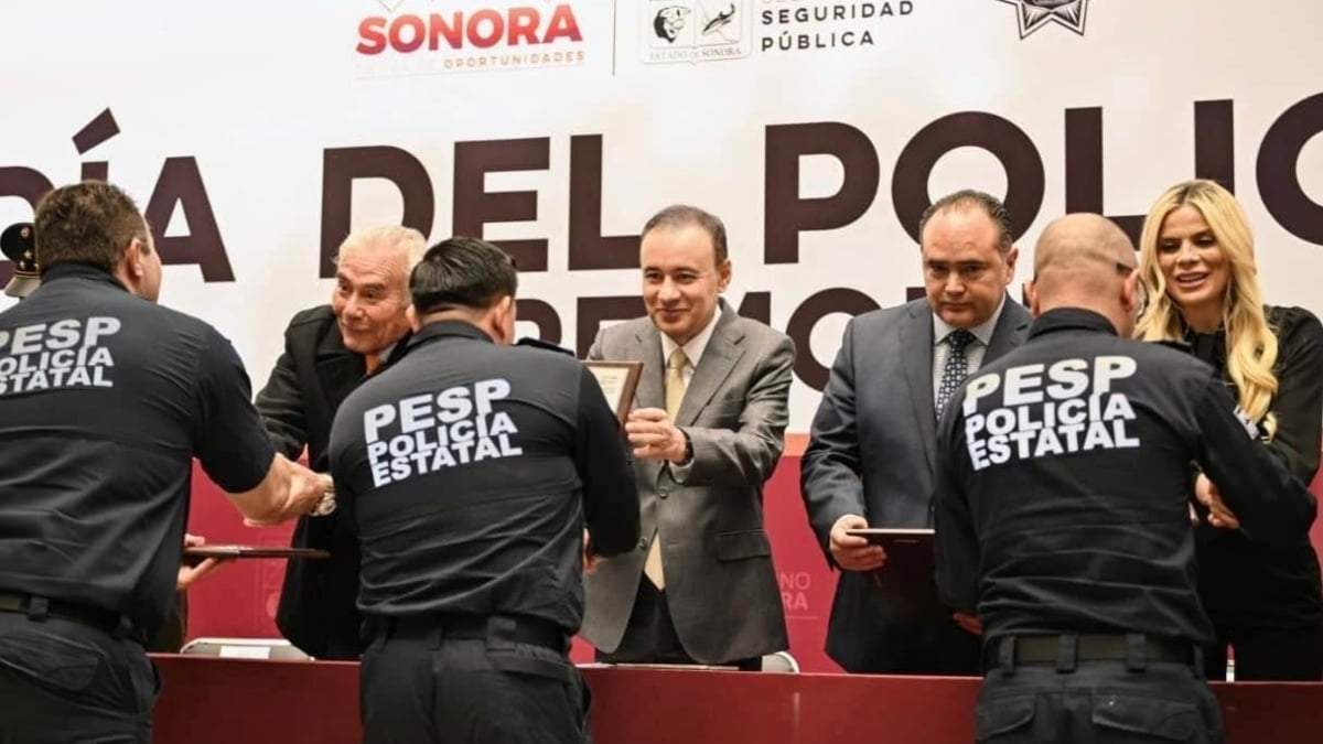 Alfonso Durazo en la celebración del Día del Policía