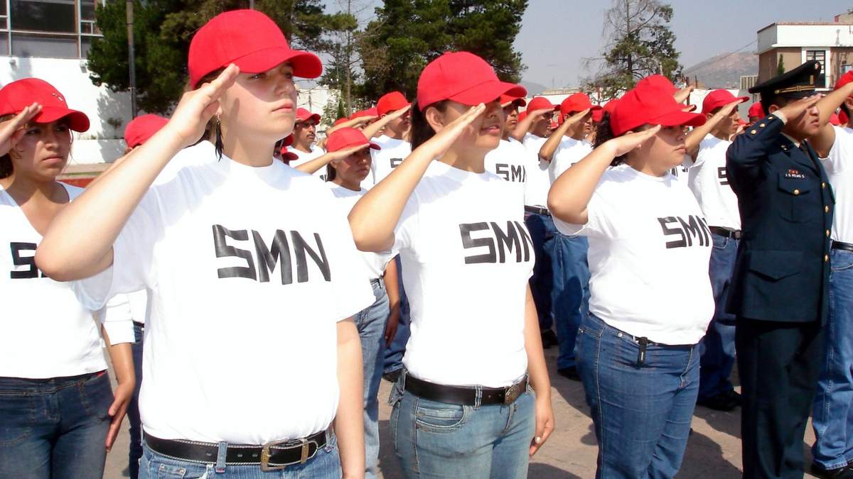 Mujeres en el Servicio Militar