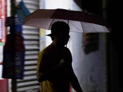 Onda tropical 2 y un nuevo frente frío azotarán con más lluvias fuertes de lunes a jueves