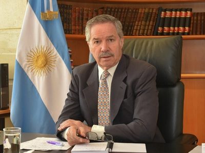 Felipe Solá, en el Congreso: “Están en juego 5 mil km cuadrados de plataforma continental argentina”