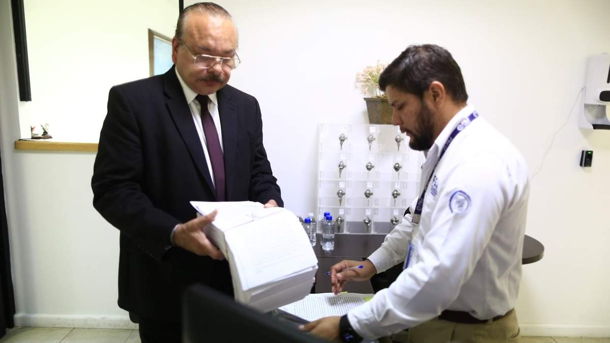 Denuncian a Fiscal Anticorrupción por tráfico de influencias y abuso de autoridad