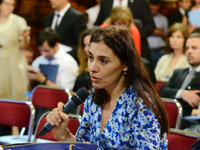 Crexell presentó un proyecto ante la  provincia por el manejo de la basura petrolera