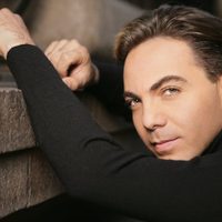¡De luto! Cristian Castro se despidió de una persona importante con una sentida canción