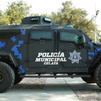 Irrumpen casa de una familia, matan a la mamá, al papá y hieren a sus hijas en Celaya