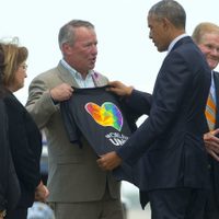 Historias de víctimas del tiroteo en Orlando 'inspiraron a la nación”, dice Obama a familiares