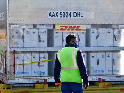 La Corte reserva por cinco años los contratos para la compra de vacunas contra covid-19