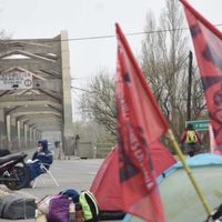 Continúan los cortes en Neuquén y la Provincia insiste en la reunión del lunes
