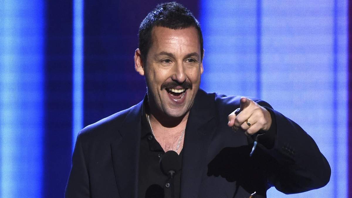 Adam Sandler. Fuente: (Twitter)