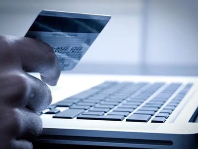 Imputaron por estafa a un hombre que realizó más de 200 transacciones fraudulentas con la tarjeta de su compañera de trabajo