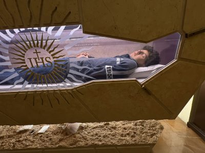 Tras muerte del papa Francisco, postergan canonización de quien será el primer santo millennial