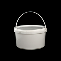 Si tenés potes de helado vacíos, guardalos y hacé esta coqueta panera para decorar tu mesa