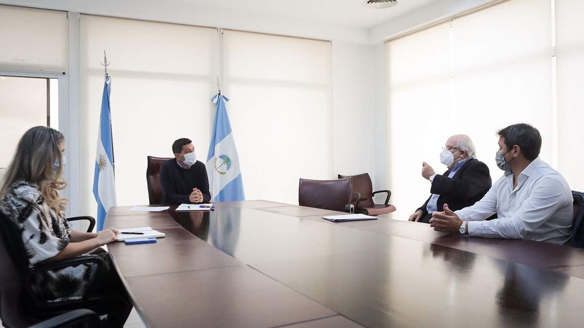 Marcos Koopmann se reunió con miembros del Colegio de Abogados. Fuente: (Twitter)