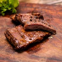 Lucite en la parrilla con esta entraña enrollada que es un espiral de sabores y todos te lo van a pedir