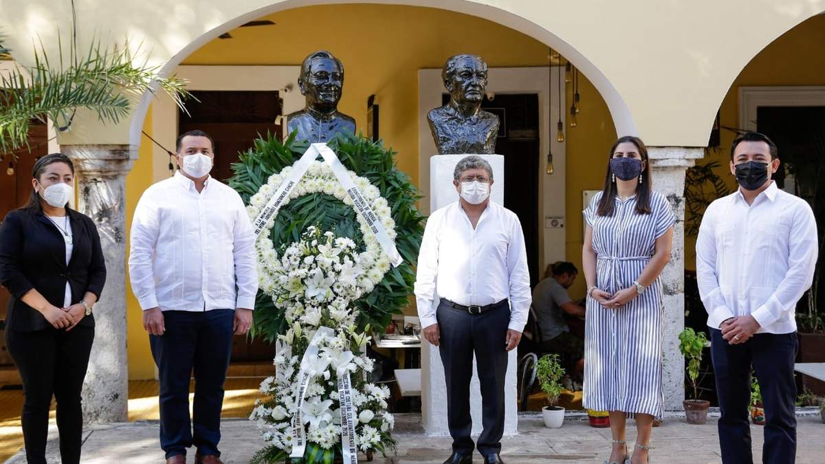 El alcalde de Mérida llevó a cabo una ceremonia de homenaje al compositor recientemente fallecido