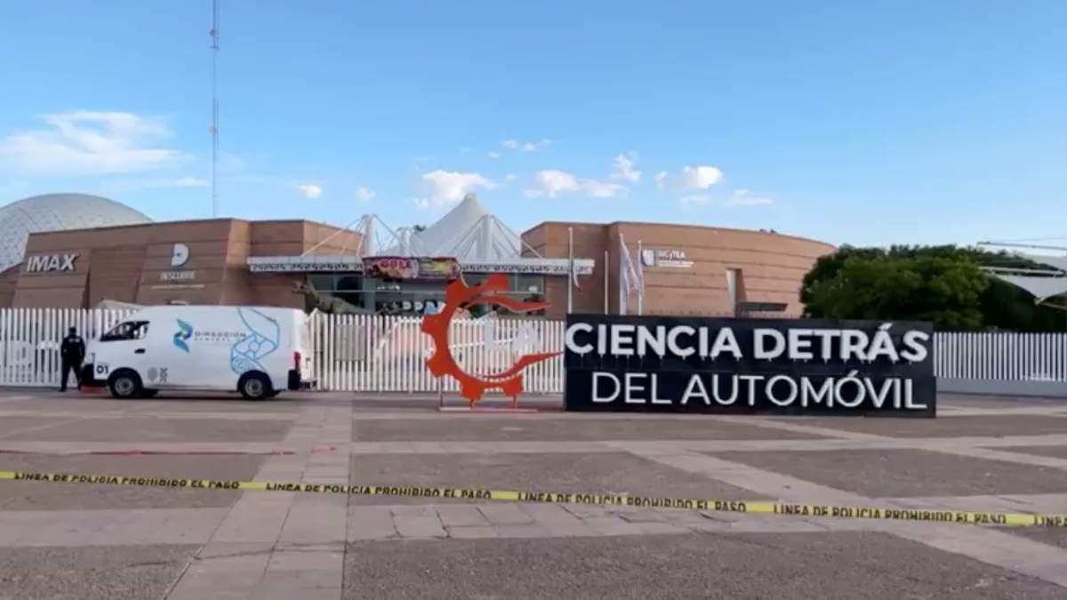 La escena del crimen, a las afueras del museo Descubre, en la capital del estado
