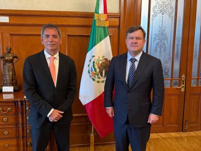 Subsecretario del Tesoro de EU pide a banqueros mexicanos reforzar medidas contra criminales