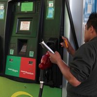 Gasolineros amagan con paro si no les dan prórroga para nuevos dispensarios