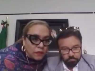 Video capta a consejera jurídica de Brugada al lado de candidato a magistrado en comparecencia